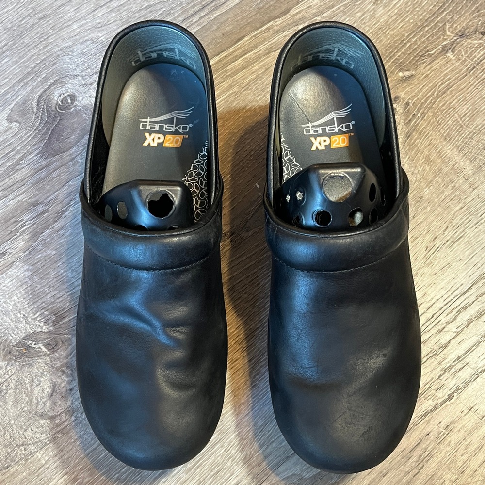 Dansko XP 2.0 Black Leather Professional Clogs Nursing Work Shoe Womens 39 8.5-9